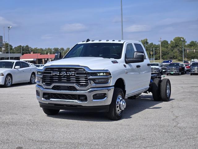 2026 RAM Ram 3500 Chassis Cab RAM 3500 TRADESMAN CREW CAB CHASSIS 4X4 60 CA