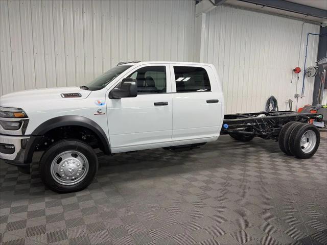 2026 RAM Ram 5500 Chassis Cab RAM 5500 TRADESMAN CHASSIS CREW CAB 4X4 84 CA