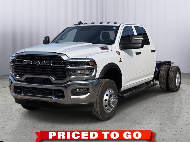 2026 RAM Ram 3500 Chassis Cab RAM 3500 TRADESMAN CREW CAB CHASSIS 4X4 60 CA 2026 RAM Ram 3500 Chassis Cab RAM 3500 TRADESMAN CREW CAB CHASSIS 4X4 60 CA