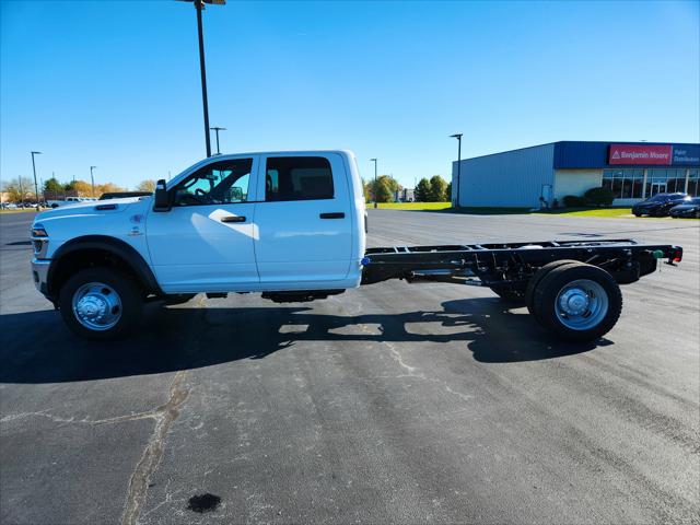 2026 RAM Ram 5500 Chassis Cab RAM 5500 TRADESMAN CHASSIS CREW CAB 4X4 84 CA