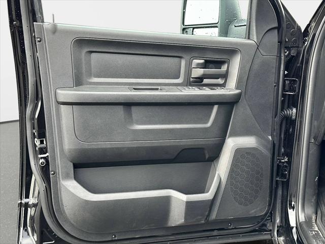 2026 Ram 3500 Tradesman Crew Cab 4x4 8' Box