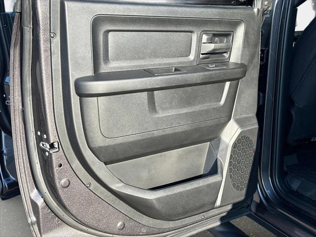 2026 Ram 2500 Black Express Crew Cab 4x4 6'4" Box