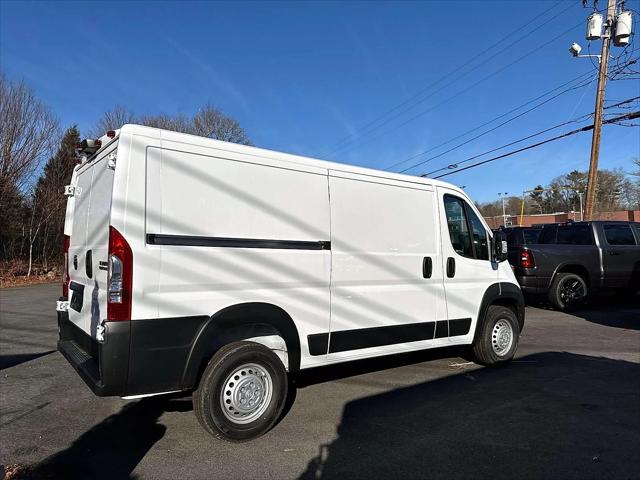 2026 Ram ProMaster Cargo Van Tradesman Low Roof 136" WB w/Pass Seat