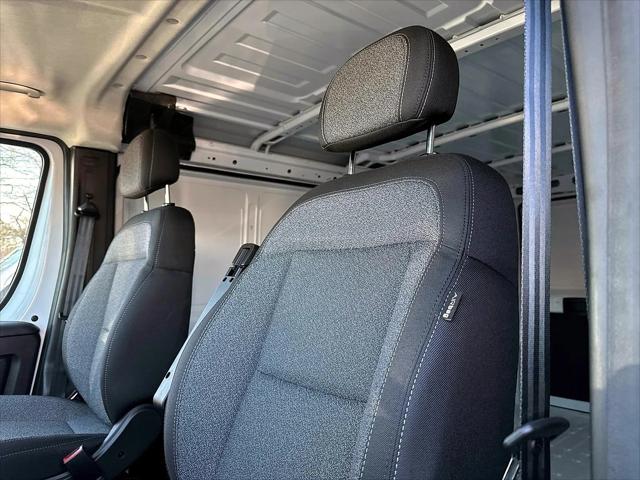 2026 Ram ProMaster Cargo Van Tradesman Low Roof 136" WB w/Pass Seat