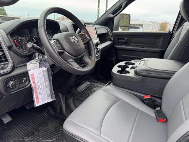 2026 RAM Ram 5500 Chassis Cab RAM 5500 TRADESMAN CHASSIS CREW CAB 4X4 84 CA 2026 RAM Ram 5500 Chassis Cab RAM 5500 TRADESMAN CHASSIS CREW CAB 4X4 84 CA