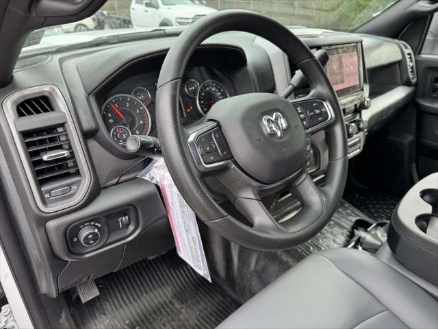 2026 RAM Ram 5500 Chassis Cab RAM 5500 TRADESMAN CHASSIS CREW CAB 4X4 84 CA