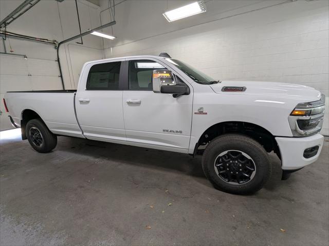 2026 RAM Ram 3500 RAM 3500 LARAMIE CREW CAB 4X4 8 BOX