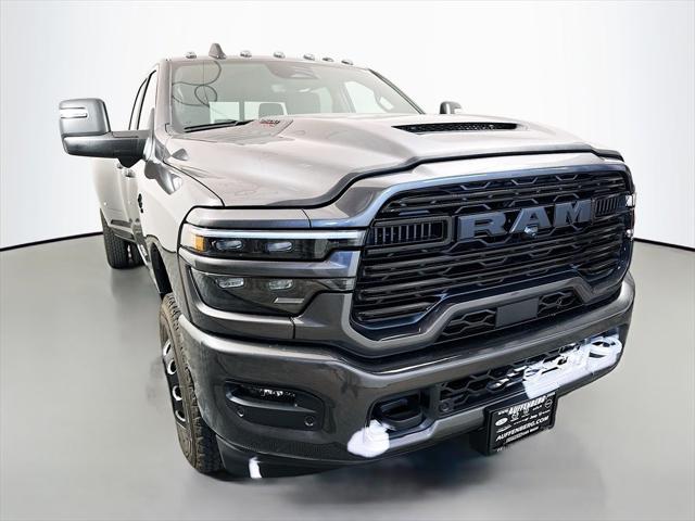 2026 RAM Ram 3500 RAM 3500 LARAMIE CREW CAB 4X4 8 BOX