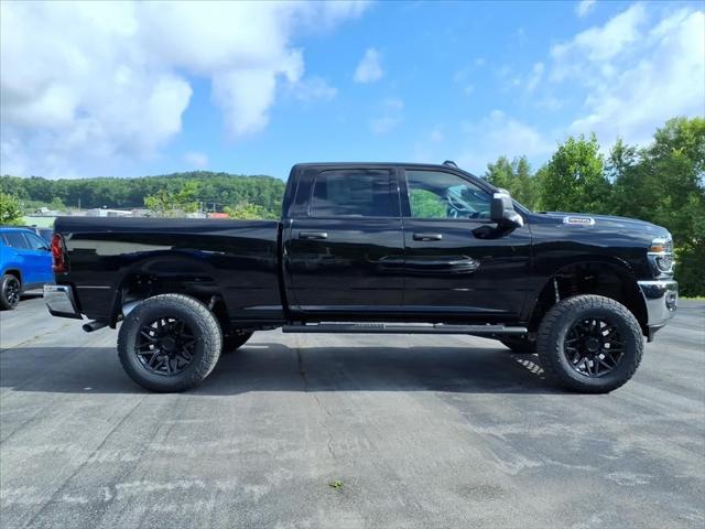 2026 RAM 2500 RAM 2500 TRADESMAN CREW CAB 4X4 64 BOX
