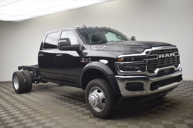 2026 RAM Ram 5500 Chassis Cab RAM 5500 TRADESMAN CHASSIS CREW CAB 4X4 60 CA