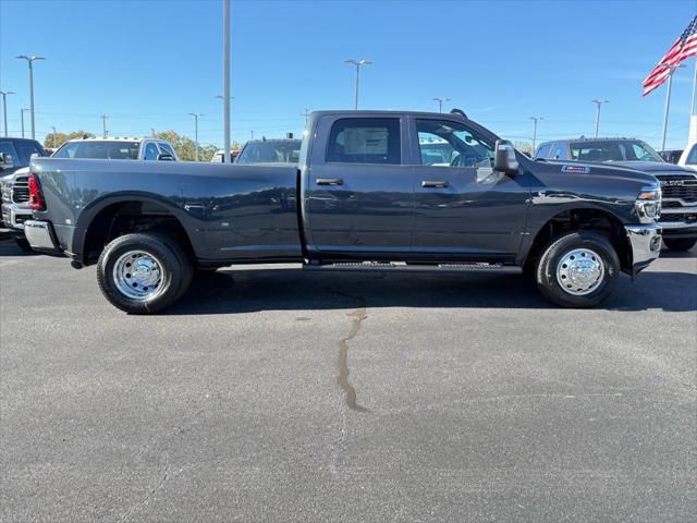 2026 RAM Ram 3500 RAM 3500 TRADESMAN CREW CAB 4X4 8 BOX 2026 RAM Ram 3500 RAM 3500 TRADESMAN CREW CAB 4X4 8 BOX