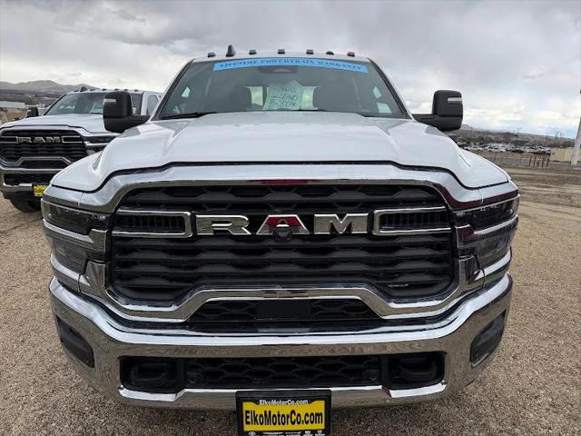 2026 RAM Ram 3500 RAM 3500 TRADESMAN CREW CAB 4X4 8 BOX