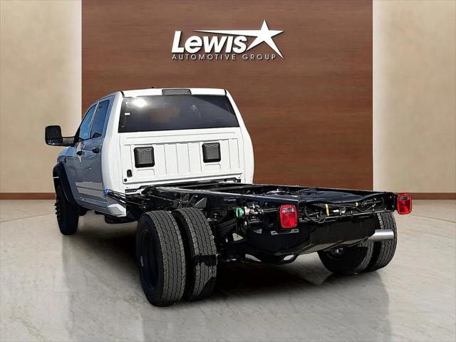 2026 RAM Ram 5500 Chassis Cab RAM 5500 TRADESMAN CHASSIS CREW CAB 4X4 84 CA