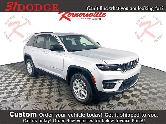 2025 Jeep Grand Cherokee GRAND CHEROKEE LAREDO X 4X2