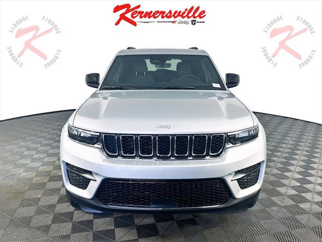 2025 Jeep Grand Cherokee GRAND CHEROKEE LAREDO X 4X2