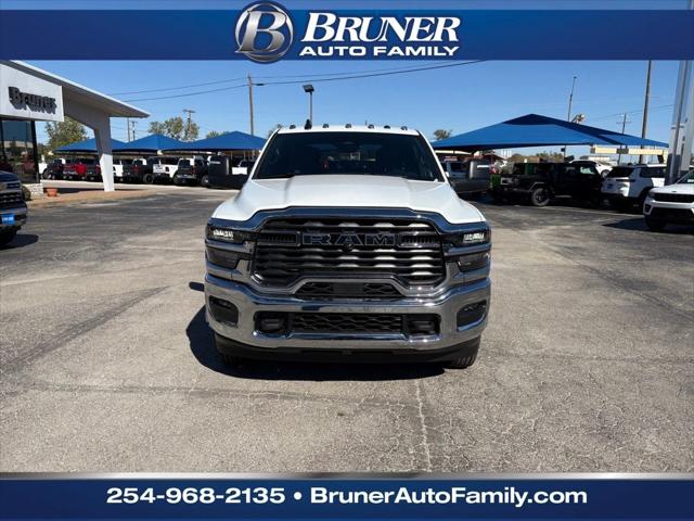 2026 RAM Ram 3500 Chassis Cab RAM 3500 TRADESMAN CREW CAB CHASSIS 4X4 60 CA 2026 RAM Ram 3500 Chassis Cab RAM 3500 TRADESMAN CREW CAB CHASSIS 4X4 60 CA
