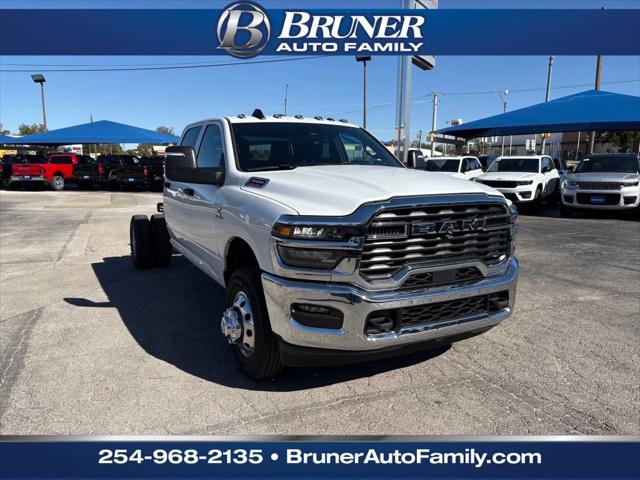 2026 RAM Ram 3500 Chassis Cab RAM 3500 TRADESMAN CREW CAB CHASSIS 4X4 60 CA