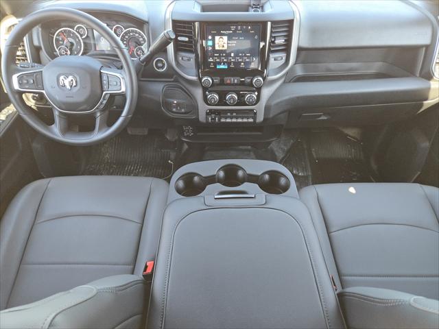 2026 RAM 5500 Chassis RAM 5500 TRADESMAN CHASSIS CREW CAB 4X4 84 CA