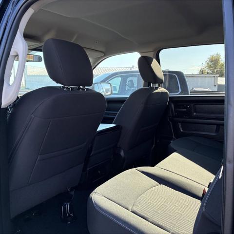 2023 RAM 1500 Classic Tradesman Crew Cab 4x4 57 Box 2023 RAM 1500 Classic Tradesman Crew Cab 4x4 57 Box