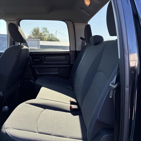 2023 RAM 1500 Classic Tradesman Crew Cab 4x4 57 Box 2023 RAM 1500 Classic Tradesman Crew Cab 4x4 57 Box