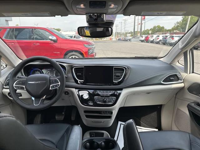 2024 Chrysler Pacifica Touring L AWD