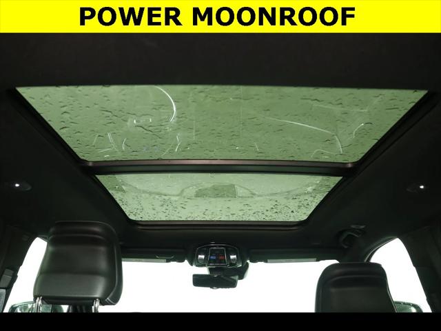 2022 Jeep Grand Cherokee Overland 4x4 2022 Jeep Grand Cherokee Overland 4x4