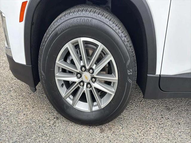 2023 Chevrolet Traverse AWD LT Cloth