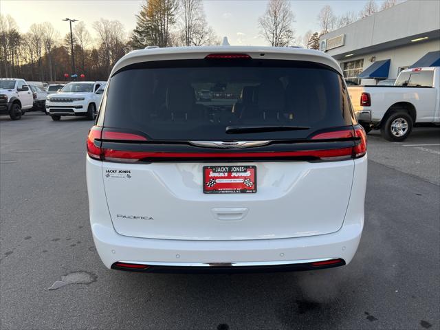 2021 Chrysler Pacifica Touring L 2021 Chrysler Pacifica Touring L