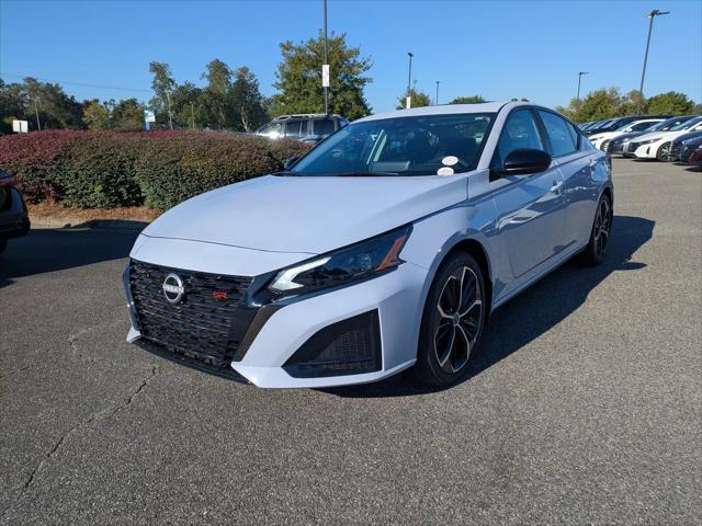 2025 Nissan Altima SR FWD