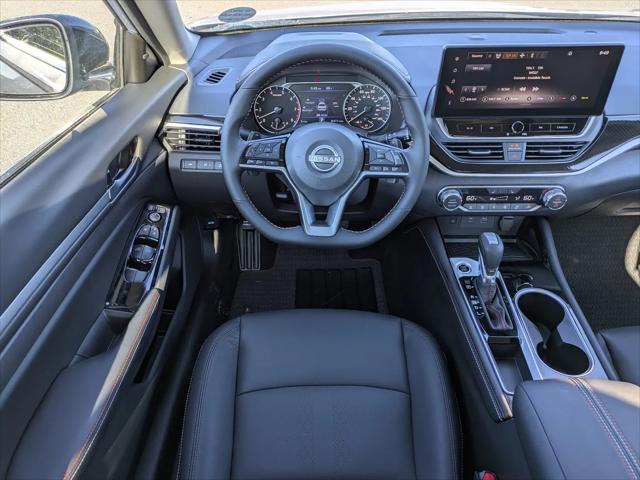 2025 Nissan Altima SR FWD