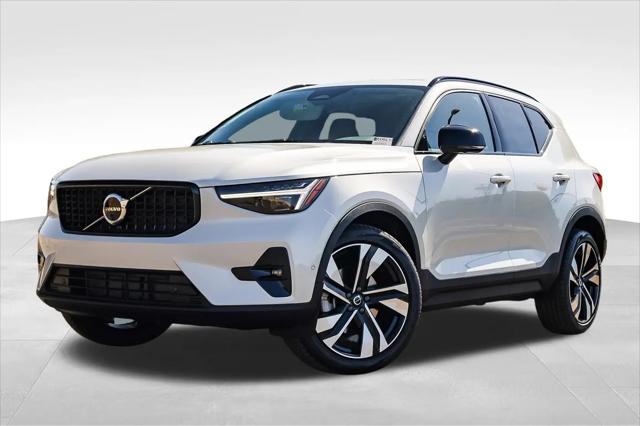 2026 Volvo XC40 Ultra, B5 AWD Gas (mild hybrid), Dark for sale in Fresno, CA