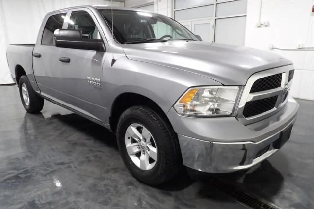 2023 Ram 1500 Classic SLT Crew Cab 4x4 5'7" Box