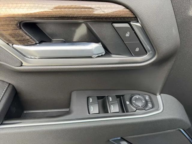 2026 Chevrolet Silverado 1500 4WD Crew Cab Standard Bed LT