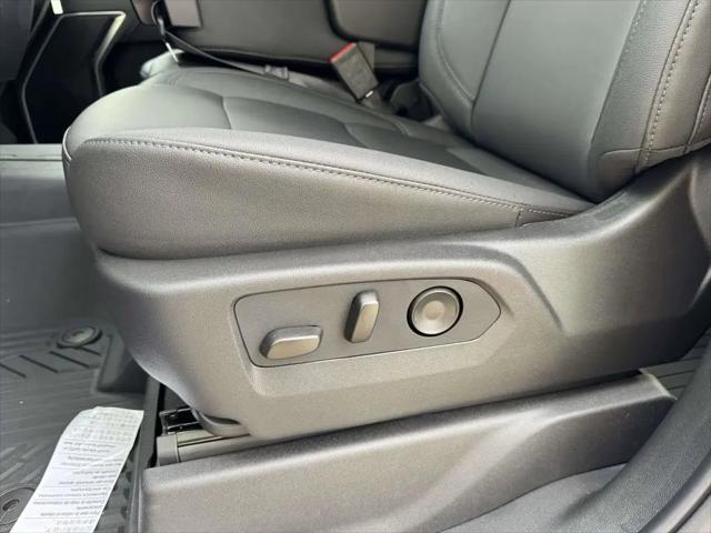 2026 Chevrolet Silverado 1500 4WD Crew Cab Standard Bed LT