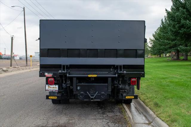 2015 Ford F-550 LARIAT