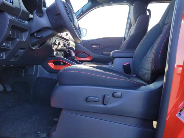 2025 Nissan Frontier Crew Cab PRO-4X 4x4
