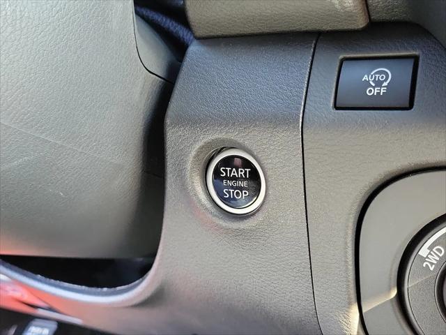 2025 Nissan Frontier Crew Cab PRO-4X 4x4