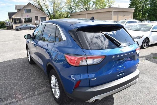 2022 Ford Escape SE Hybrid