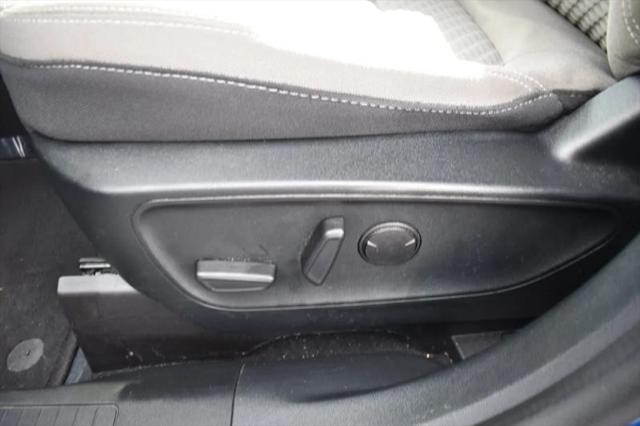 2022 Ford Escape SE Hybrid