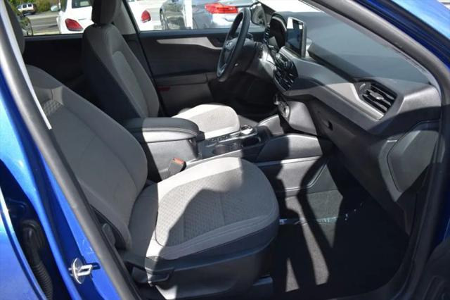 2022 Ford Escape SE Hybrid