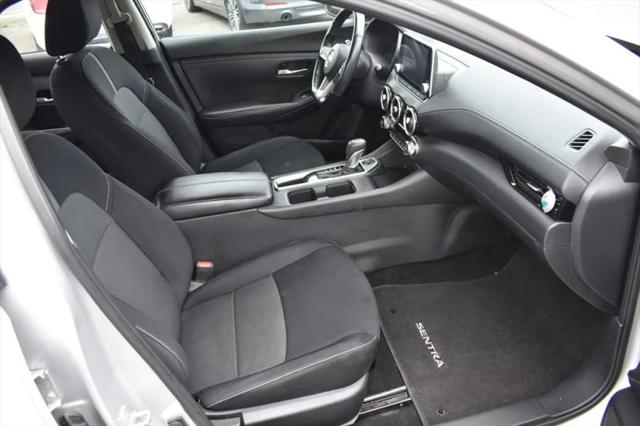 2021 Nissan Sentra SV Xtronic CVT