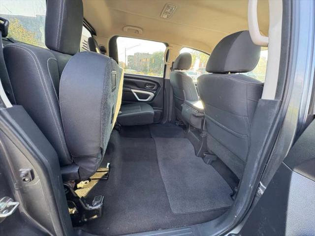 2018 Nissan Titan SV
