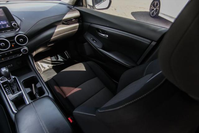 2022 Nissan Sentra SV Xtronic CVT