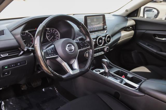 2022 Nissan Sentra SV Xtronic CVT