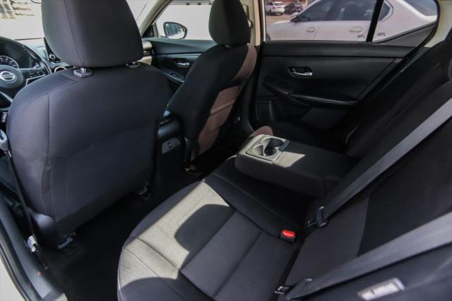 2022 Nissan Sentra SV Xtronic CVT