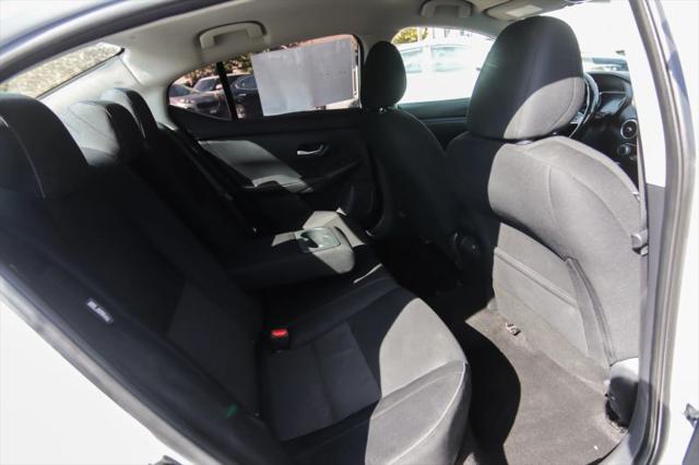 2022 Nissan Sentra SV Xtronic CVT