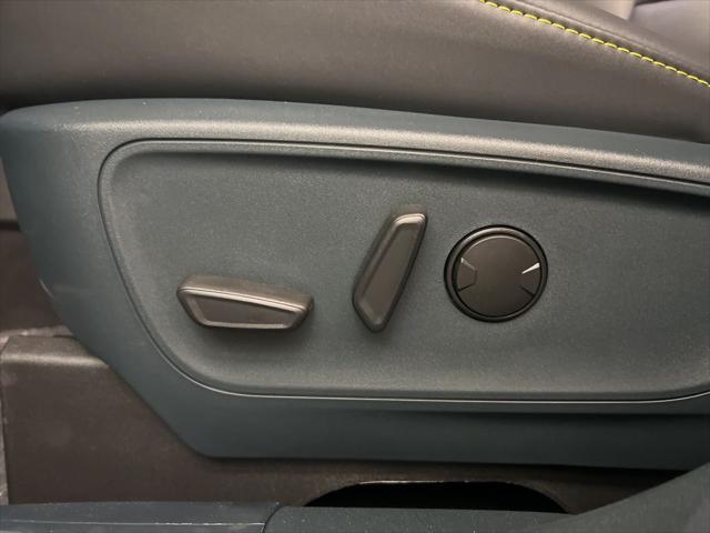 2025 Ford Maverick Lobo Standard