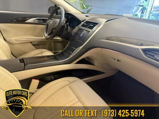 2015 Lincoln MKZ Base