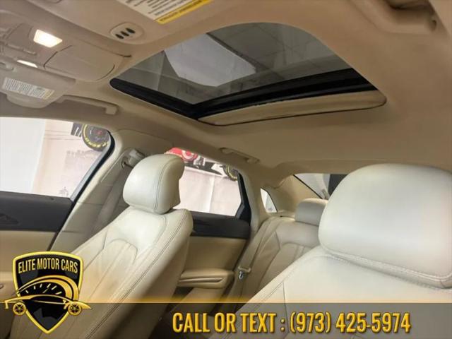 2015 Lincoln MKZ Base