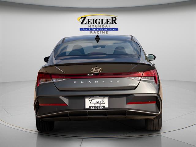 2025 Hyundai Elantra Hybrid SEL Sport